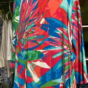 Bright and beautiful XL Ruby Rd tunic top.
